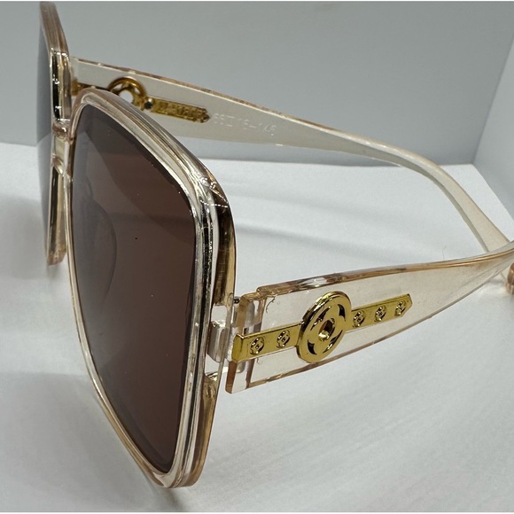 Chic & Trendy Oversized Square Frame Sunglasses - New Fashion Statement! main image 11